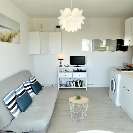 Les Balcons De La Mediterranee-15 By Interhome Apartamento *