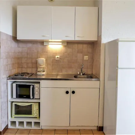 Apartment Les Balcons De La Mediterranee-15 By Interhome Narbonne-Plage