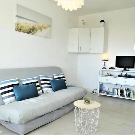 Apartment Les Balcons De La Mediterranee-15 By Interhome *