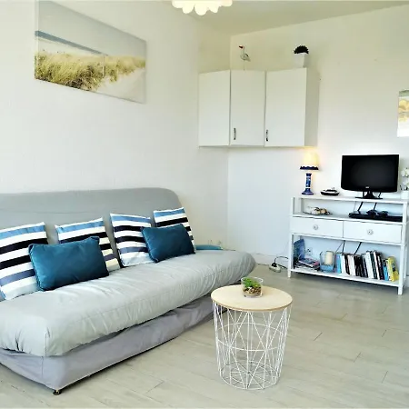 Apartment Les Balcons De La Mediterranee-15 By Interhome *